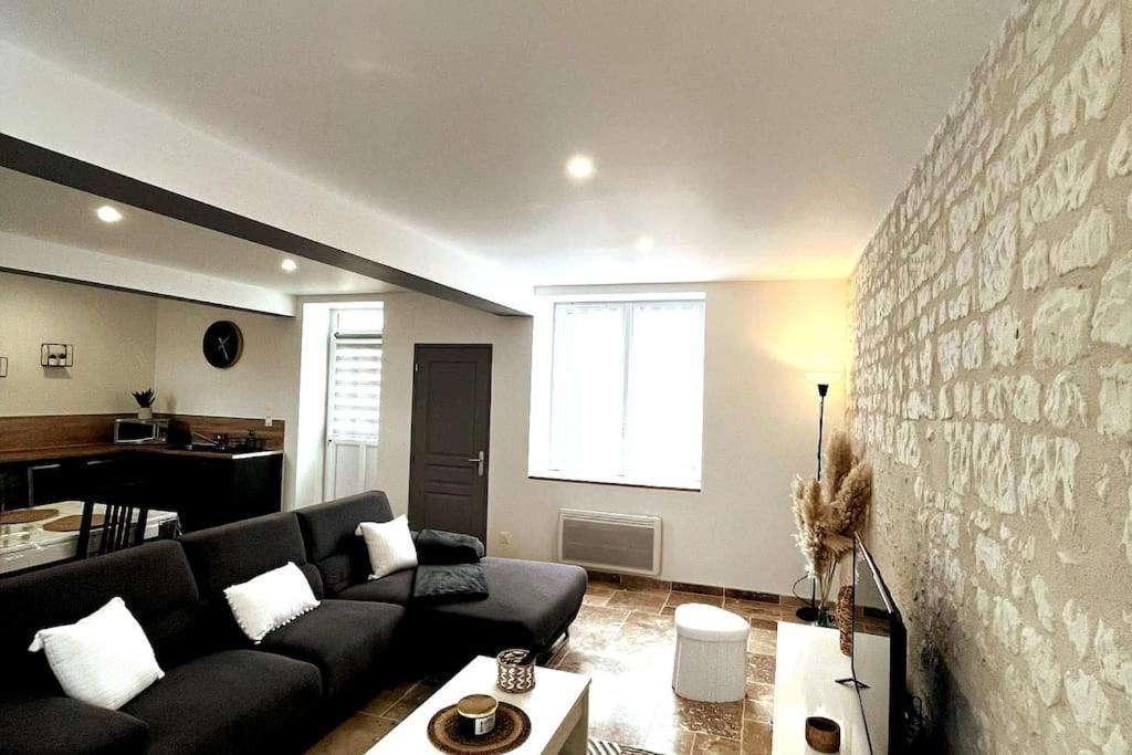 Charmante Maison De Bourg Cosy Acces Wifi Sepmes Zewnętrze zdjęcie