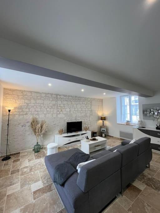 Charmante Maison De Bourg Cosy Acces Wifi Sepmes Zewnętrze zdjęcie