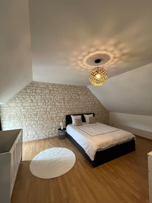 Charmante Maison De Bourg Cosy Acces Wifi Sepmes Zewnętrze zdjęcie