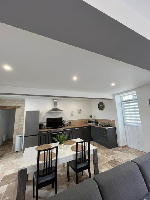 Charmante Maison De Bourg Cosy Acces Wifi Sepmes Zewnętrze zdjęcie